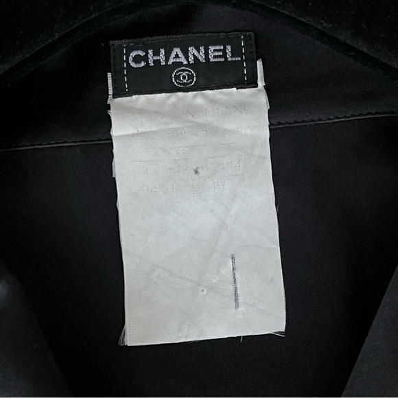❌SOLD❌ CHANEL Vintage 1996 CC Logo Black Silk Blouse Gold FR40 M Excellent Auth - Picture 7 of 15